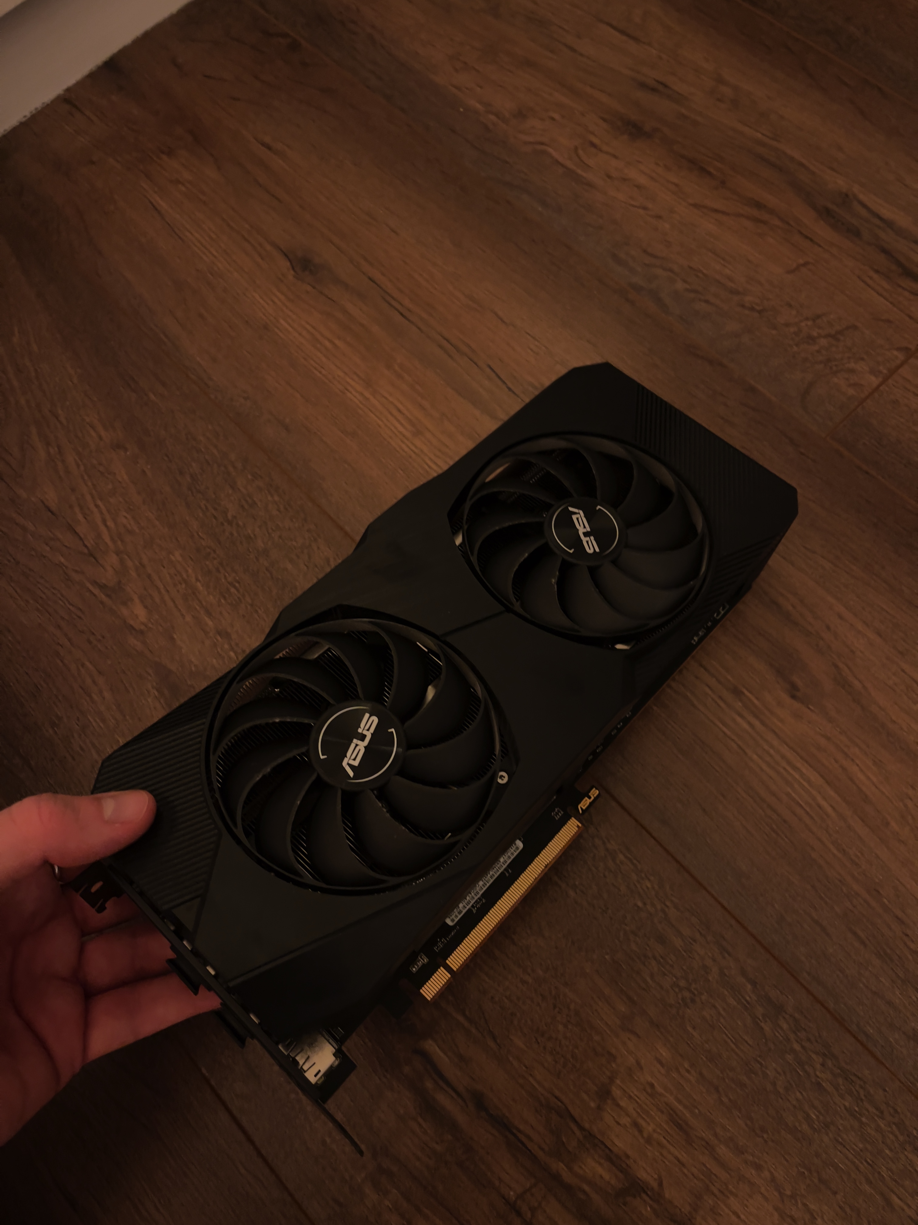 Placa Gráfica ASUS Dual Radeon RX 5700 XT OC 8GB - Miniature 3