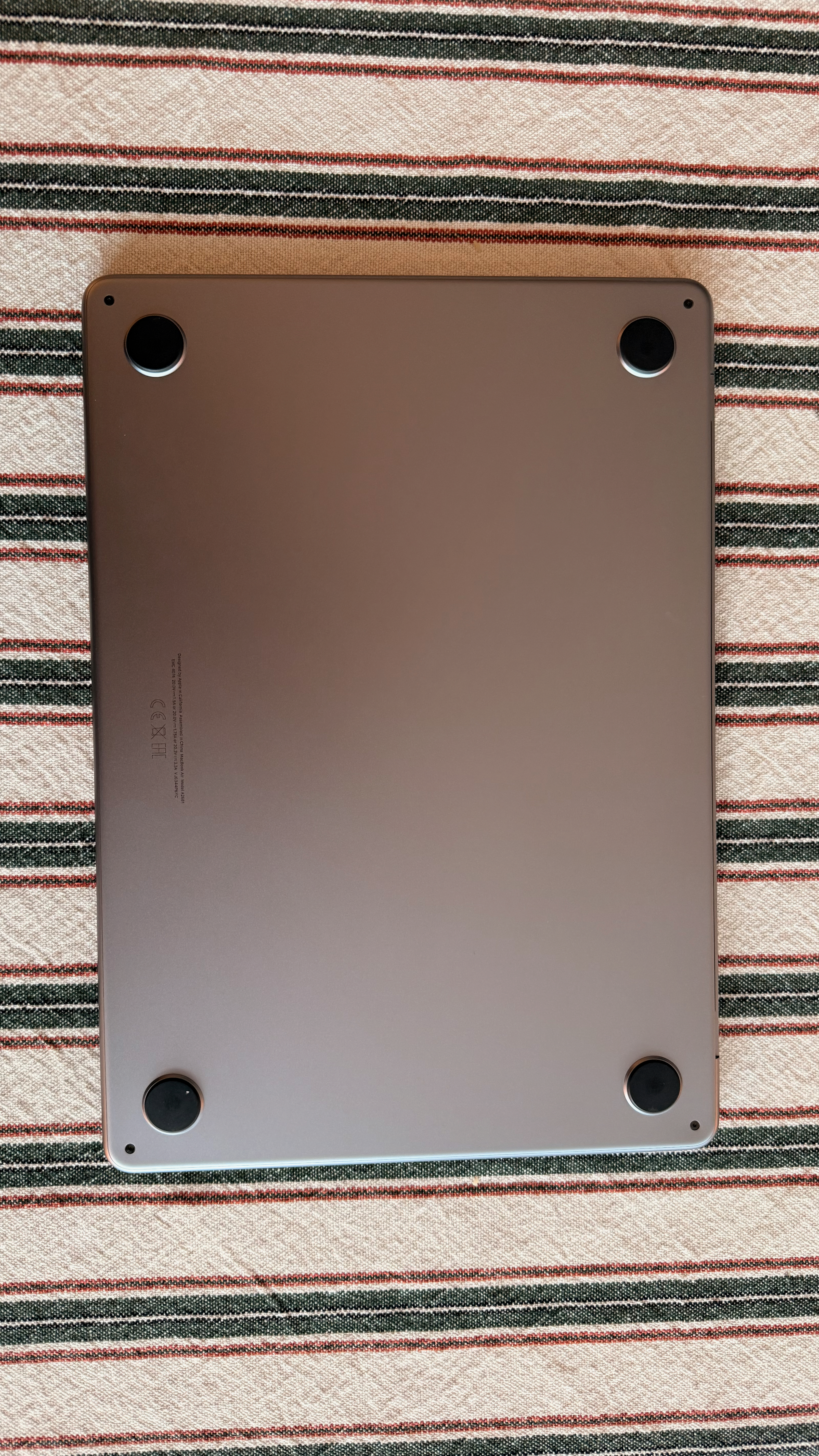 MacBook Air M2 (2022) – 24GB RAM / 1TB SSD - Miniature 5